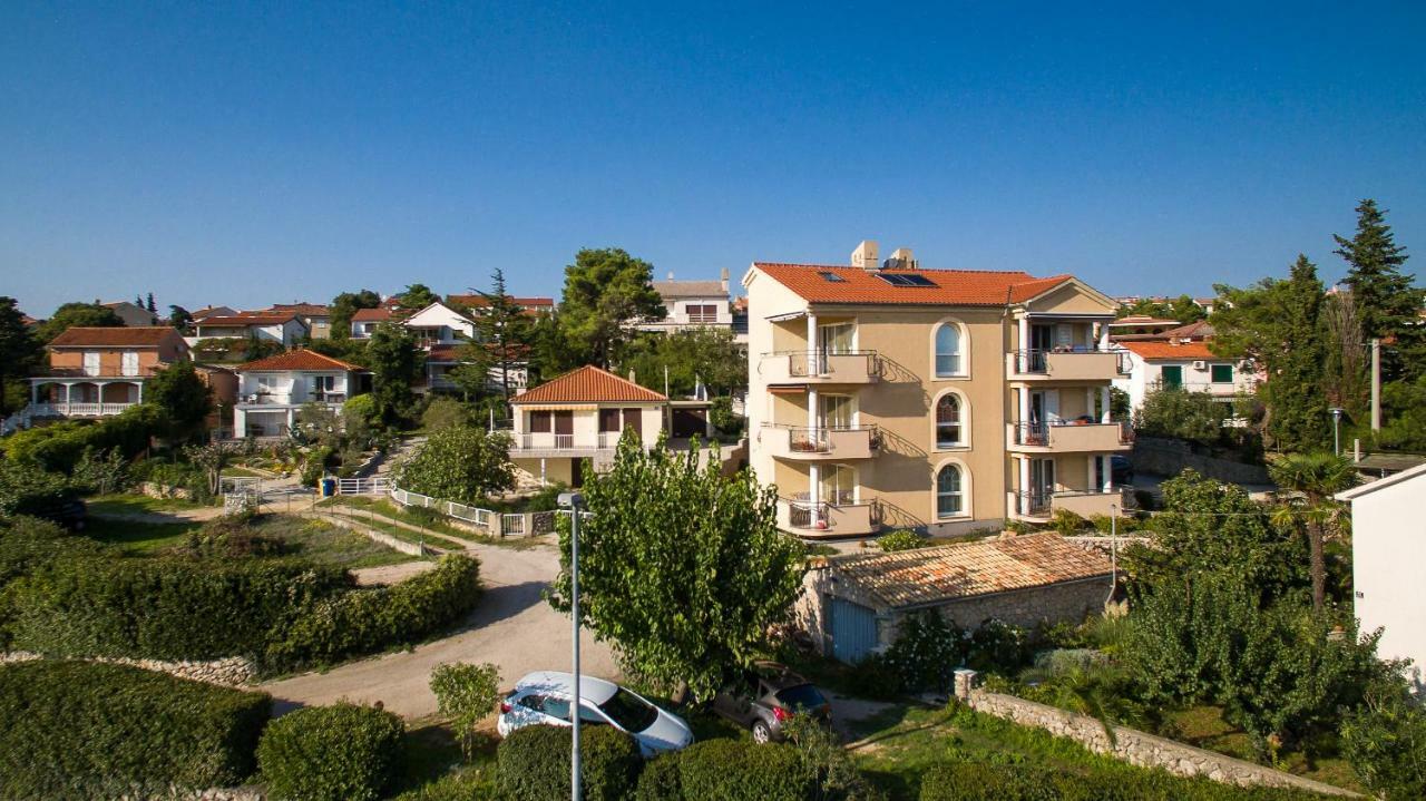 Franko & Ana Apartments Veglia Exterior foto