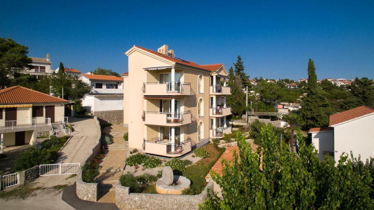 Franko & Ana Apartments Veglia Exterior foto
